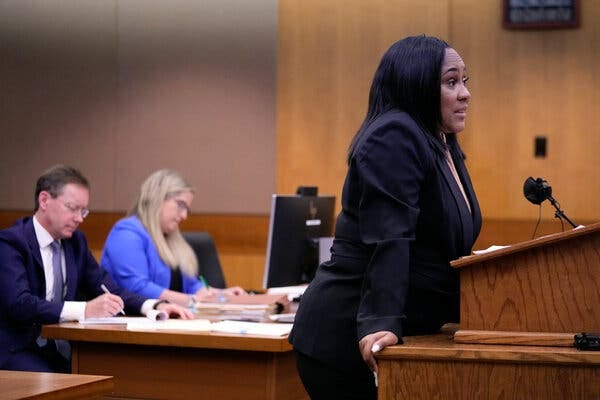 Fani T. Willis, the Fulton County district attorney, argued against the release of the final report by a special grand jury looking into possible interference in the 2020 presidential election on Tuesday in Atlanta.