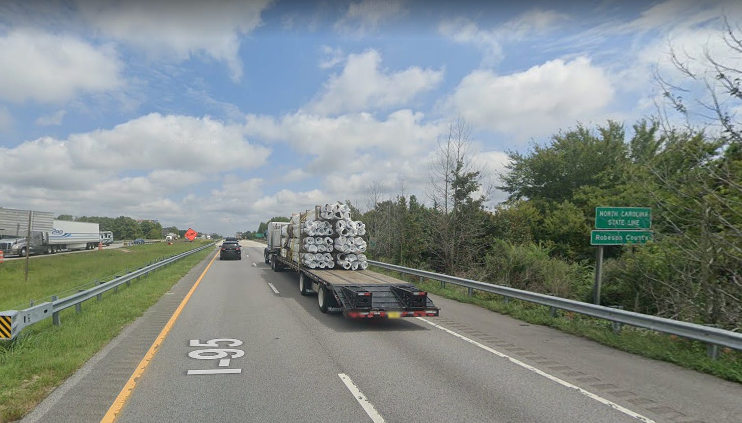 street view of actual i-95 at border