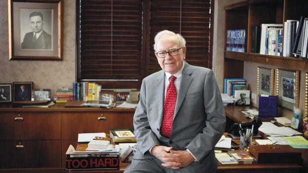 18 books Warren Buffett thinks you should read