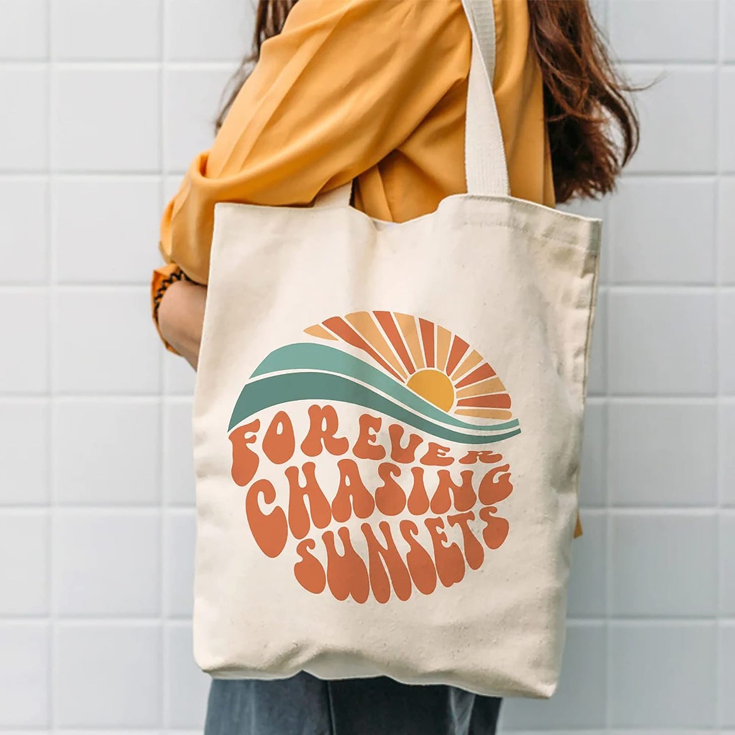 Amazon.com: Forever Chasing Sunsets Aesthetic Tote Bag, Tote Bag For Teen  Girls Aesthetic Trendy, Inspirational Quote Teens Tote Bag, Inspirational  Quote For Teens Tote Bag, Canvas Aesthetic Tote Bag For Women :