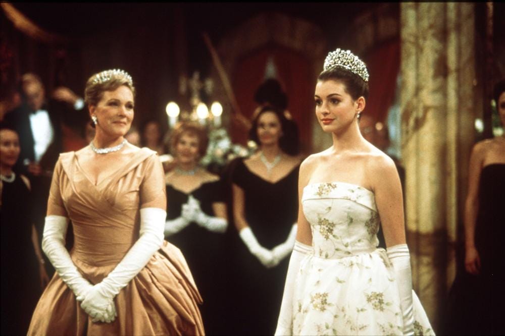 Julie Andrews as Clarise in the ballroom with Anne Hathaway as Mis Thermopolis.