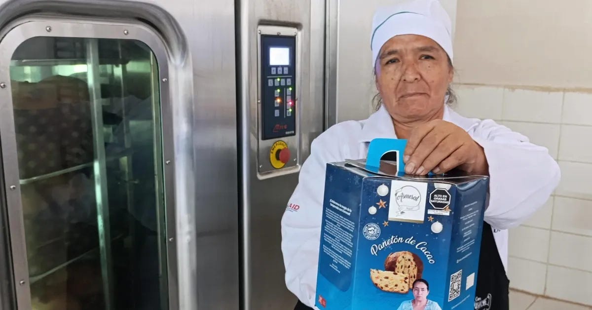 Emprendedoras de Irazola llevan sus panetones a la mesa familiar esta Navidad