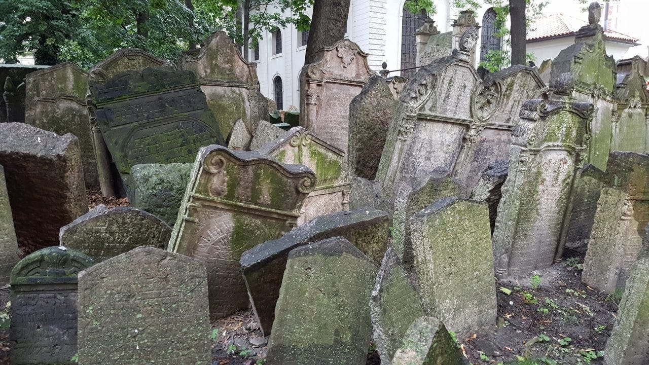 The old Jewish Cemetery, Prague - The Little House of Horrors