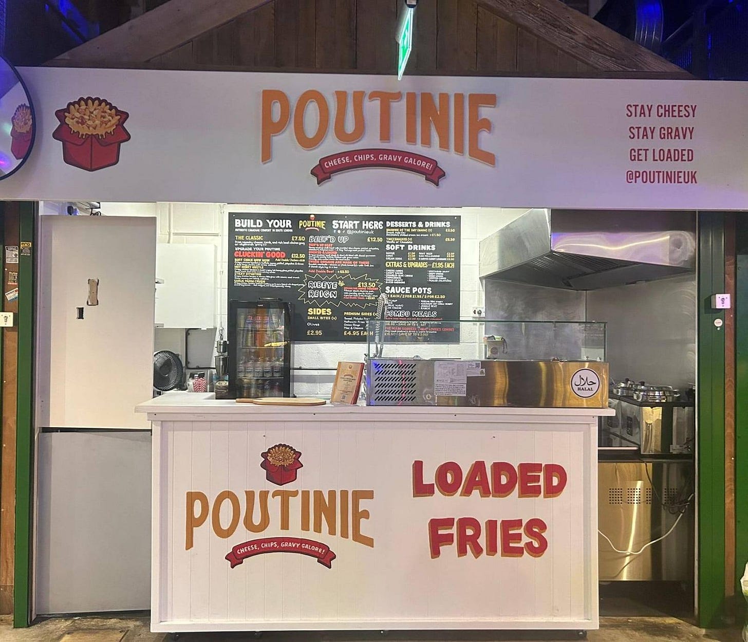 May be an image of text that says "POUTINIE GALORE! CHEESE, CHIPS, GRAVY 円 STAY STAYCHEESY CHEESY STAYGRAVY STAY GRAVY GET LOADED @POUTINIEUK BUILD YOUR POUTINE START HERS PESSERTS &DRINKS NON Ca4a .海理 灣 -95 ஆய RESIS ! 피쇼 POUTINIE LOADED EHFISE CHIFS , IFS, RAVY . FRIES"