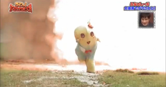 A pear running from explosions: Video of Funasshi fleeing fireballs cracks  Japan up【Video】 | SoraNews24 -Japan News-