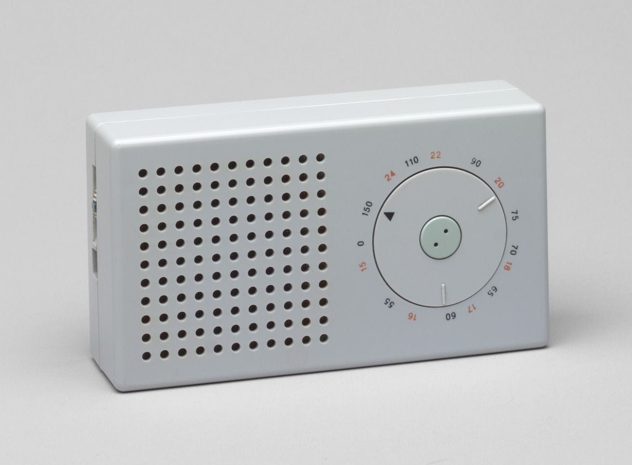 Dieter Rams, Ulm Hochschule für Gestaltung. Pocket Radio (model T3). 1958 | Dieter  rams, Dieter rams design, Braun design
