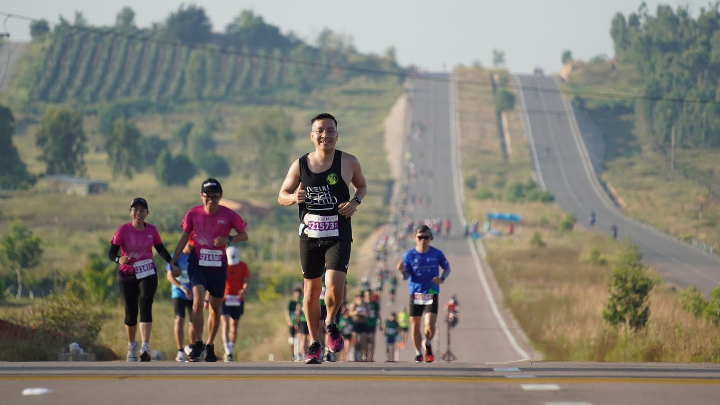 Những con dốc “căng đét” và hơn 20 km trên con đường DT719B 😂 (Nguồn ảnh: Phan Thiết Marathon)