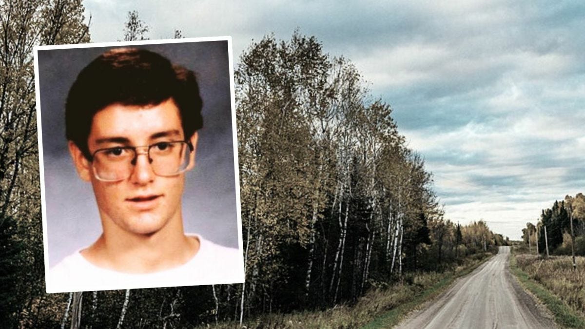 Christopher Kerze,17, vanished from his Eagan, Minnesota, home on April 20th, 1990 Christopher Kerze,17, vanished from his Eagan, Minnesota, home on April 20th, 1990