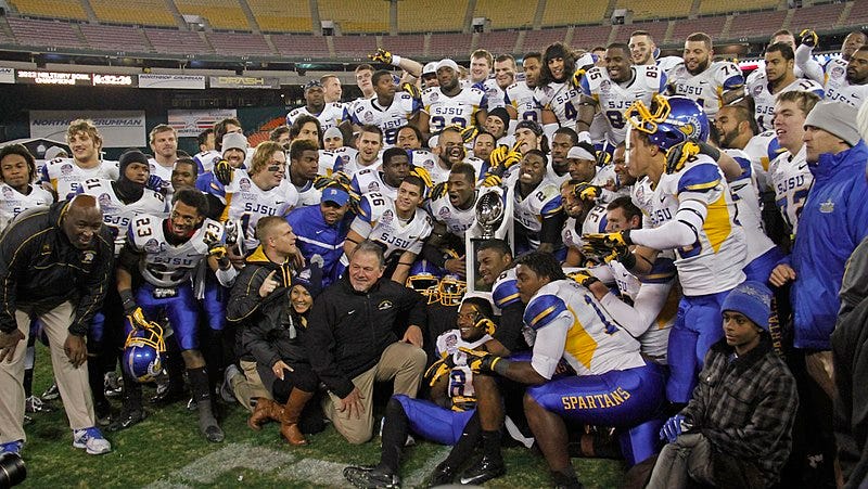 File:San Jose State players with 2012 Military Bowl trophy.jpg
