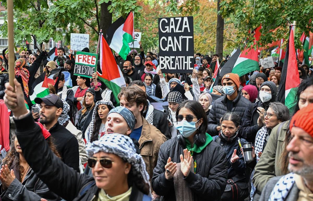 Hundreds of pro-Palestinian demonstrators protest in front of Justin  Trudeau's Montreal office | Watch News Videos Online