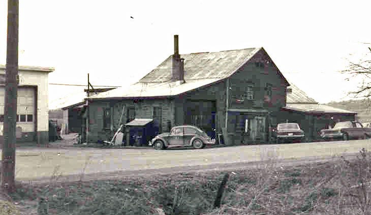 Giroux Body Shop circ. 1970