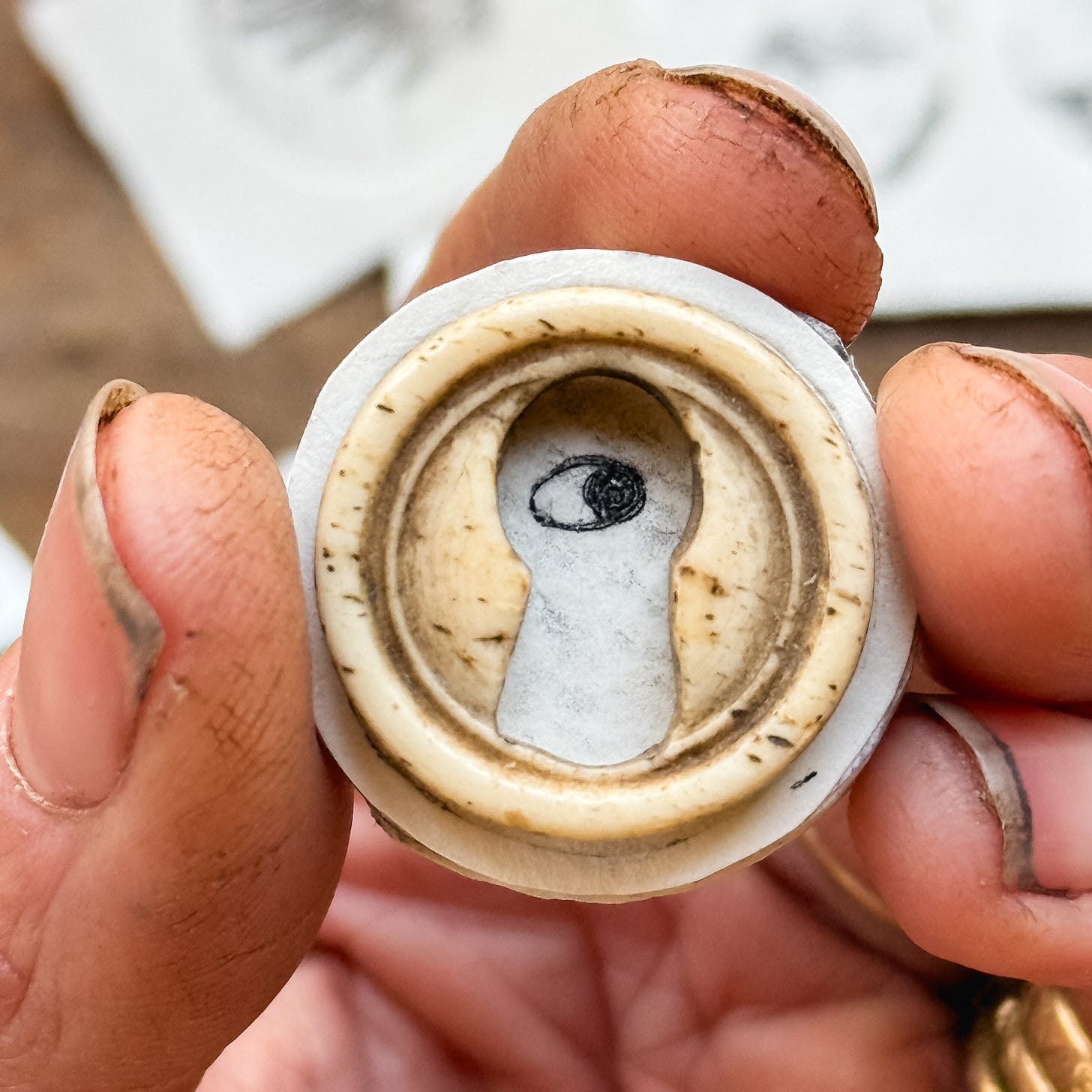 Dog Eye, Key Hole, Alternative Bookbinding