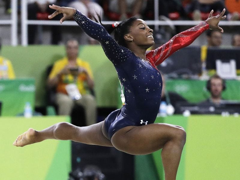 simone biles performs rio olympics