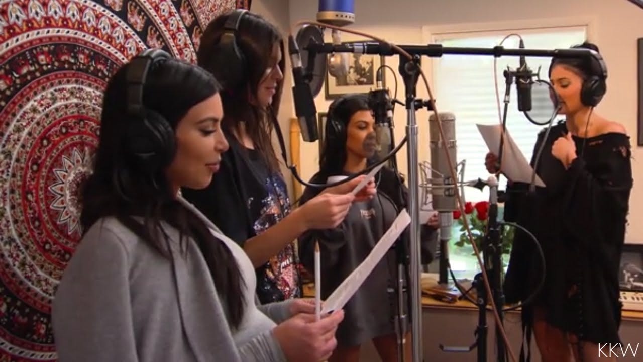 Kylie Jenner reveals secret singing skills while waking Stormi up | Daily  Mail Online
