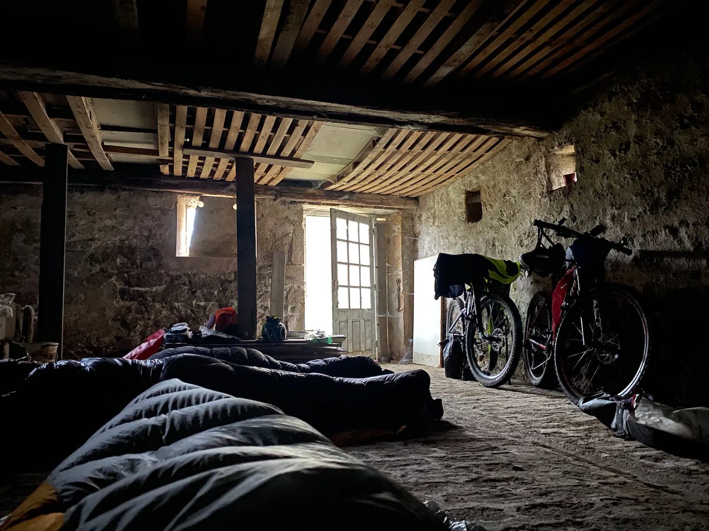 Dans la grange Dans la grange