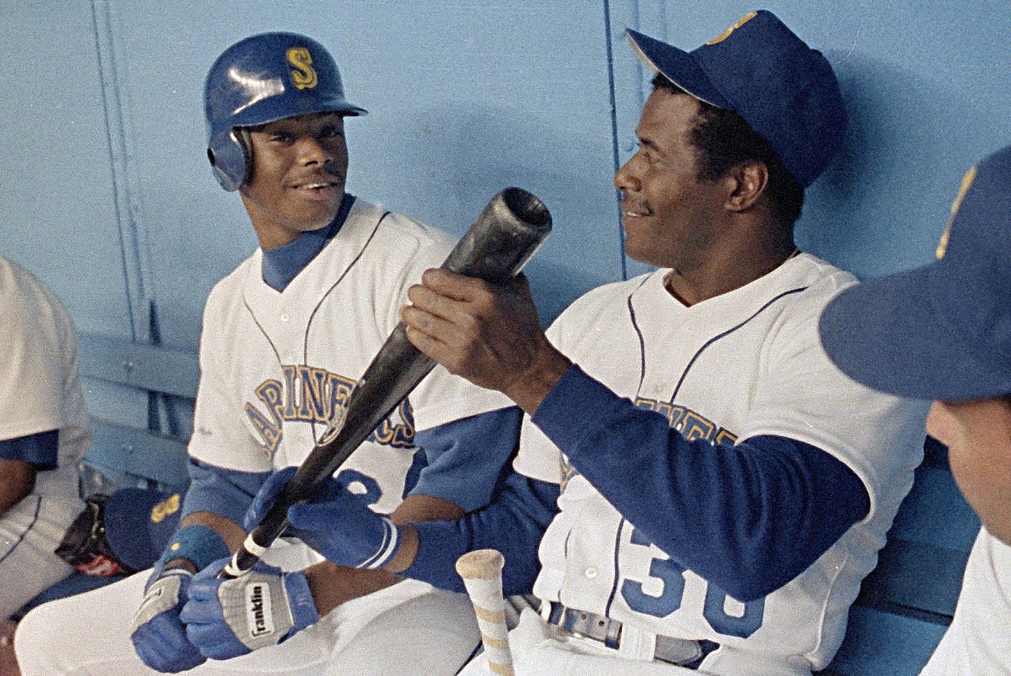 Ken Griffey Jr. opens up about fatherhood and Griffey Sr. in 'Junior'  documentary on Father's Day | The Seattle Times