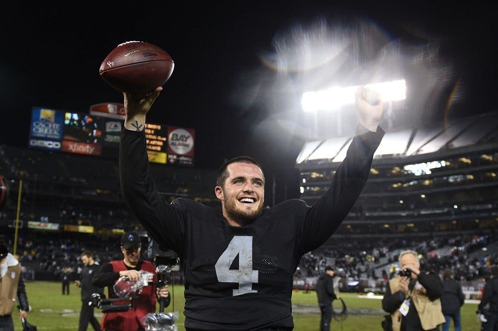 Derek Carr keeping Oakland Raiders in win column 2016 images