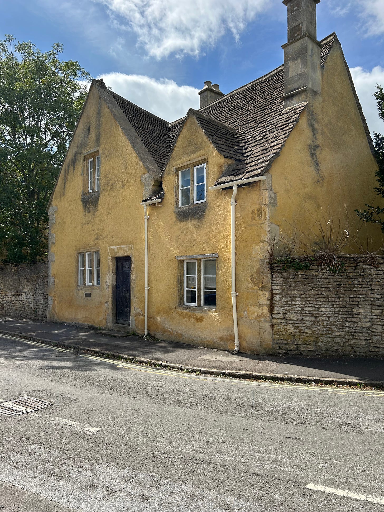 79 High Street, Corsham. This is a 15th century house and the oldest within Corsham tithing. Image: Roland's Travels
