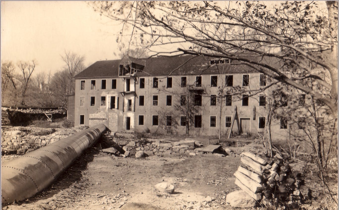 Waterloom mill with penstock