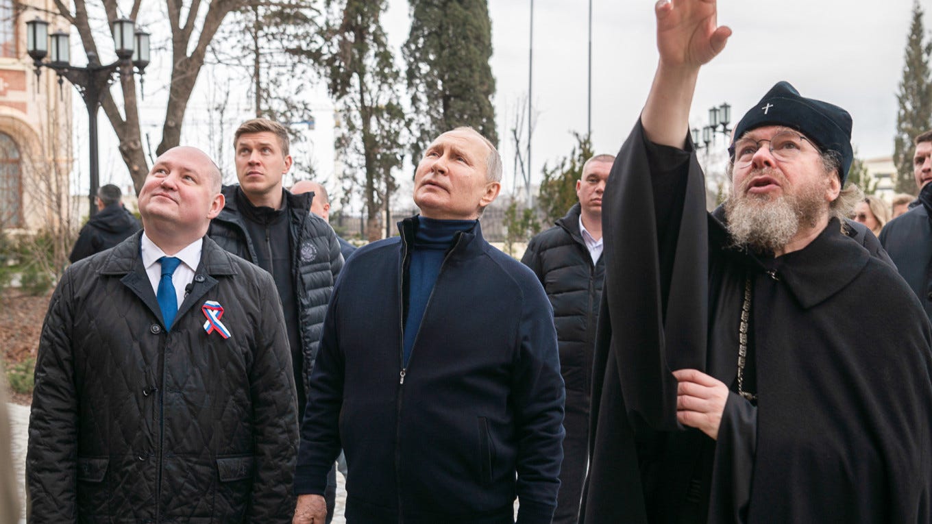 Putin Visits Mariupol in First Trip to Occupied Territory - The Moscow Times