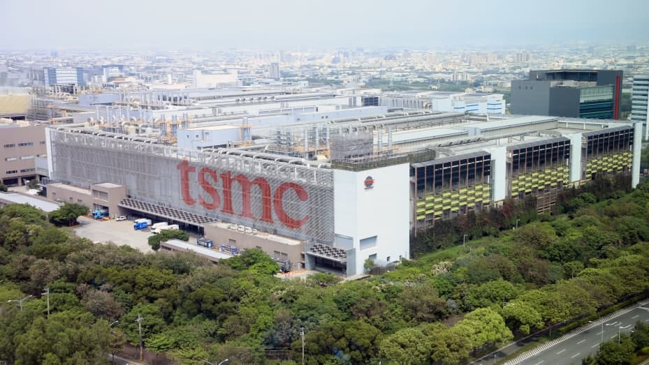 The Taiwan Semiconductor Manufacturing Co. (TSMC) building at the Central Taiwan Science Park in Taichung, Taiwan, on Friday, April 8, 2022. TSMC revenue rose to a record in the first quarter on demand for chips used in smartphones, computers and cars, while a prolonged shortage helped to boost prices. Photographer: I-Hwa Cheng/Bloomberg via Getty Images