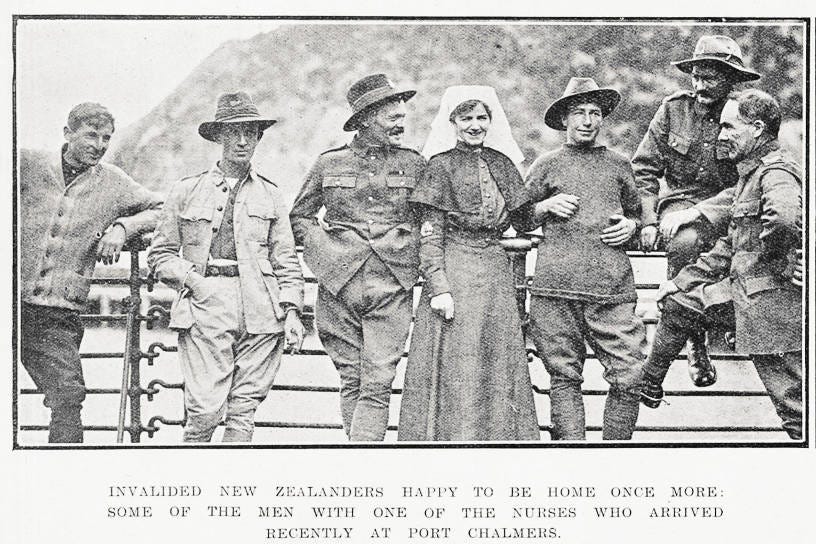 Invalided New Zealanders happy to be home once more: some of the men with one of the nurses who arrived recently at Port Chalmers