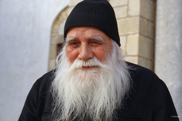 Părintele Iulian (Lazăr) Prodromitul împlinește astăzi 95 de ani | Sfântul  Munte Athos