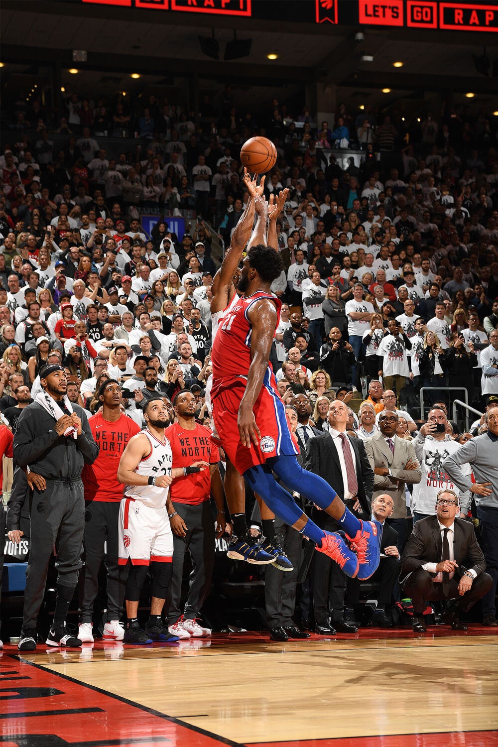 Shooting 'The Shot': Photographers on capturing Kawhi's buzzer-beater