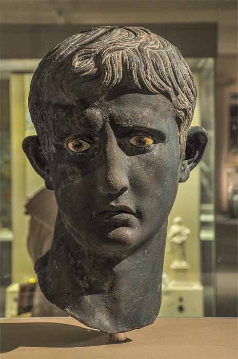 Head of a statue of Emperor Augustus found in Meroë, Sudan. British Museum. (Aiwok/ CC BY-SA 3.0)