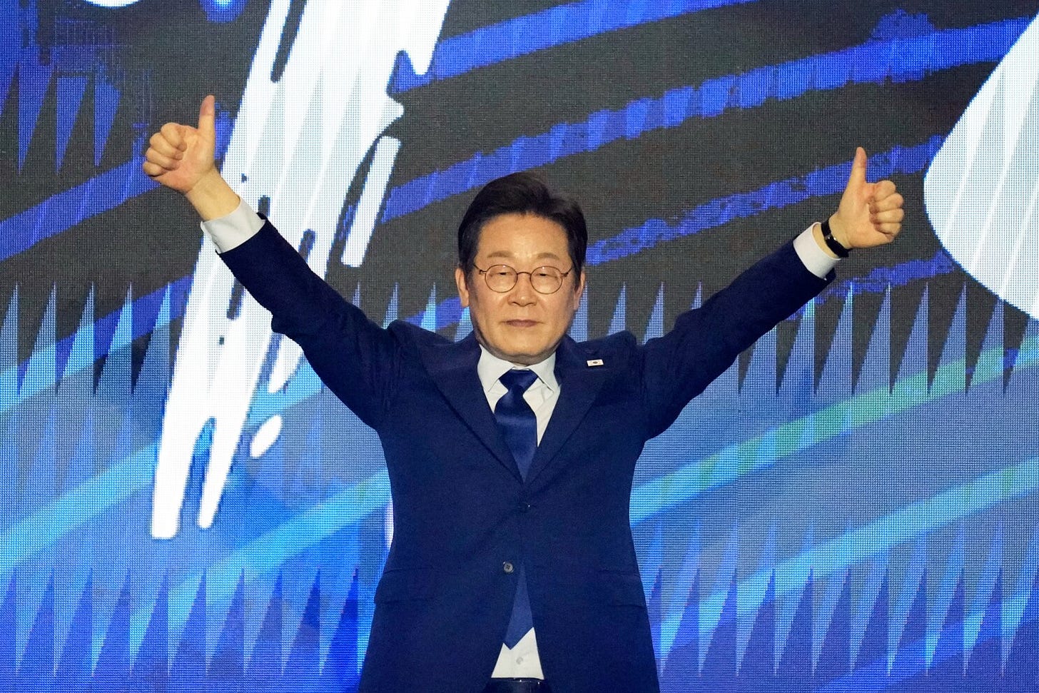 Lee Jae-myung nominated by South Korea's liberal opposition to run for  president | AP News