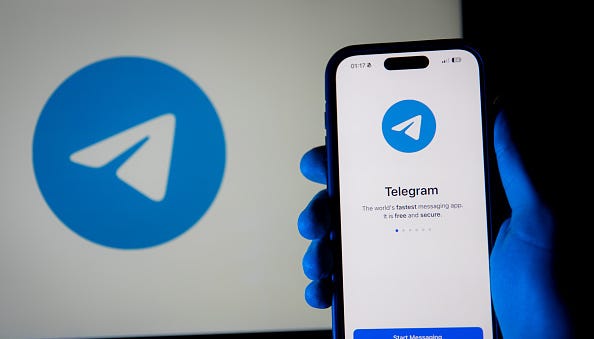 Apple вимагає від Telegram заблокувати низку каналів для українців