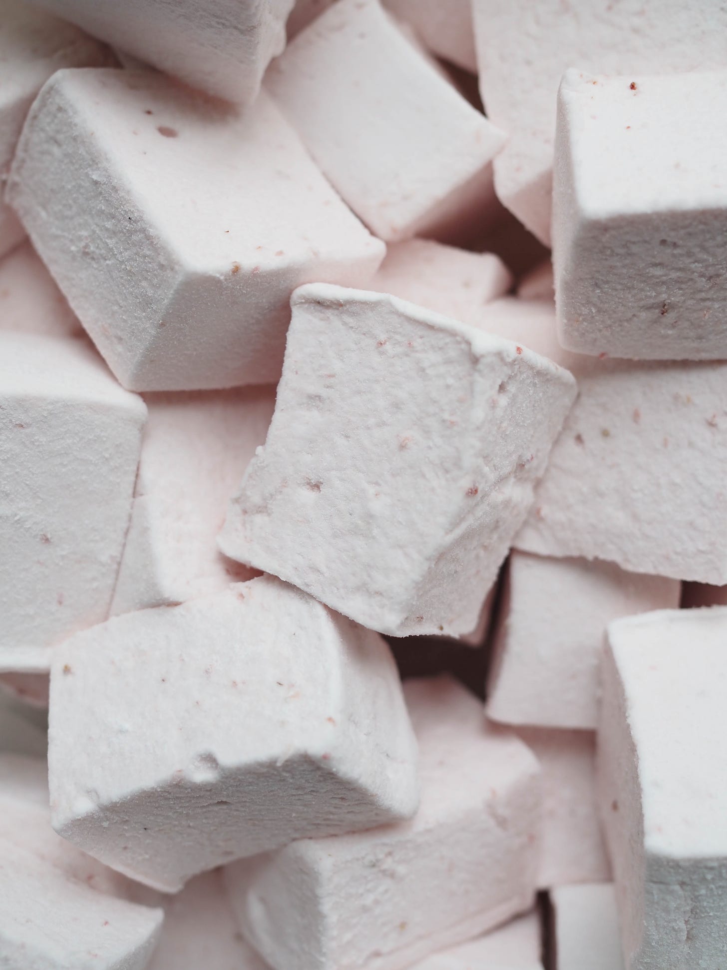 Homemade Strawberry Marshmallows