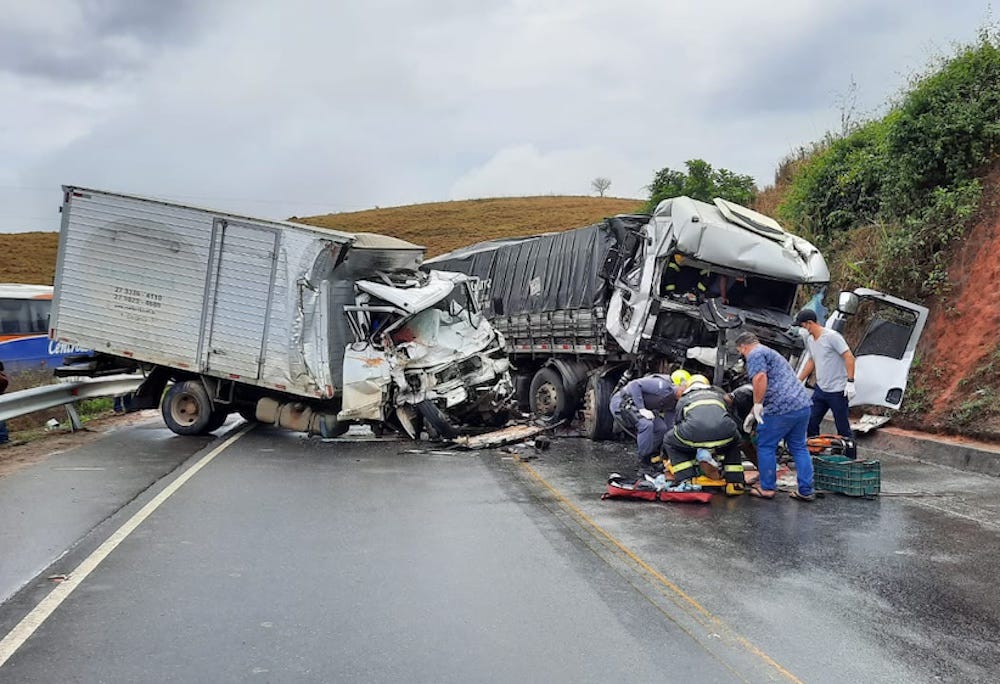 Acidentes com caminhões nas estradas federais são duas vezes mais letais