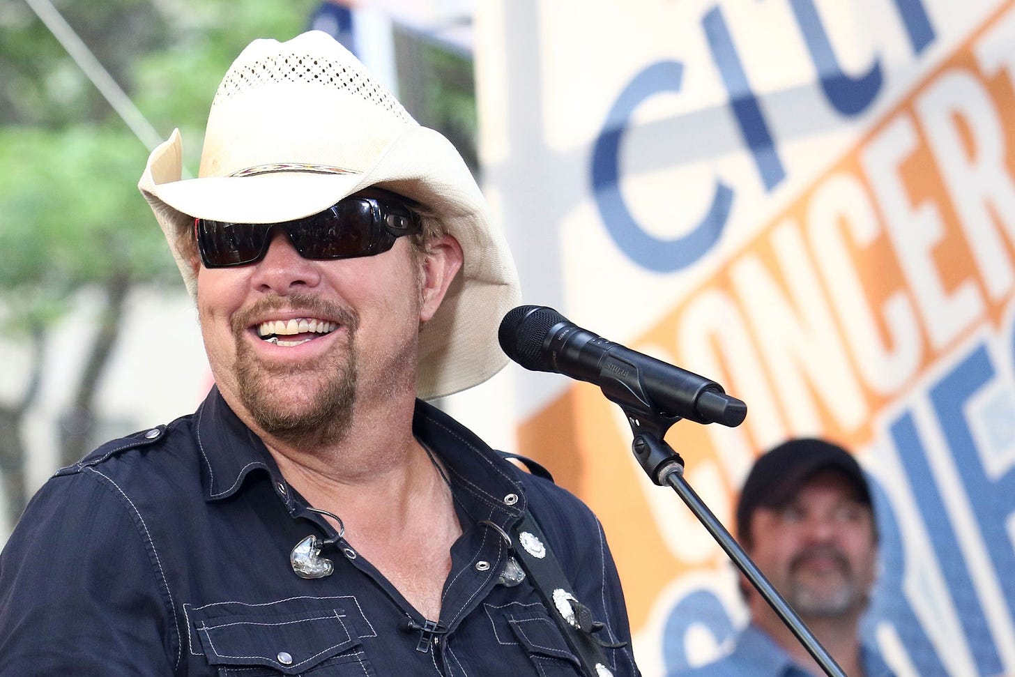 Toby Keith, country singer-songwriter, dies at 62 after stomach cancer  diagnosis | The Seattle Times