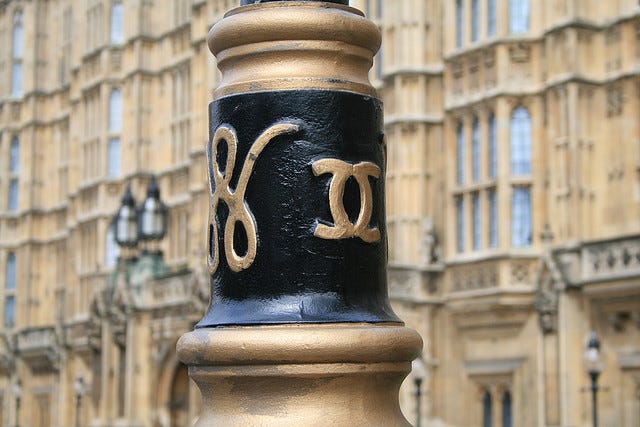 London's Chanel Lampposts – Romantic Legend or Urban Myth?