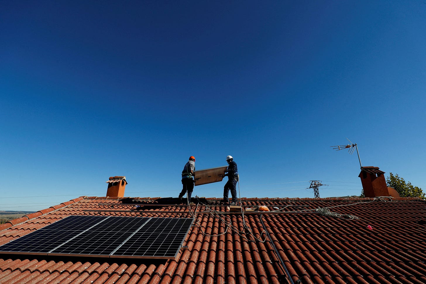 Solar panel installation on the roof of a home in Algete