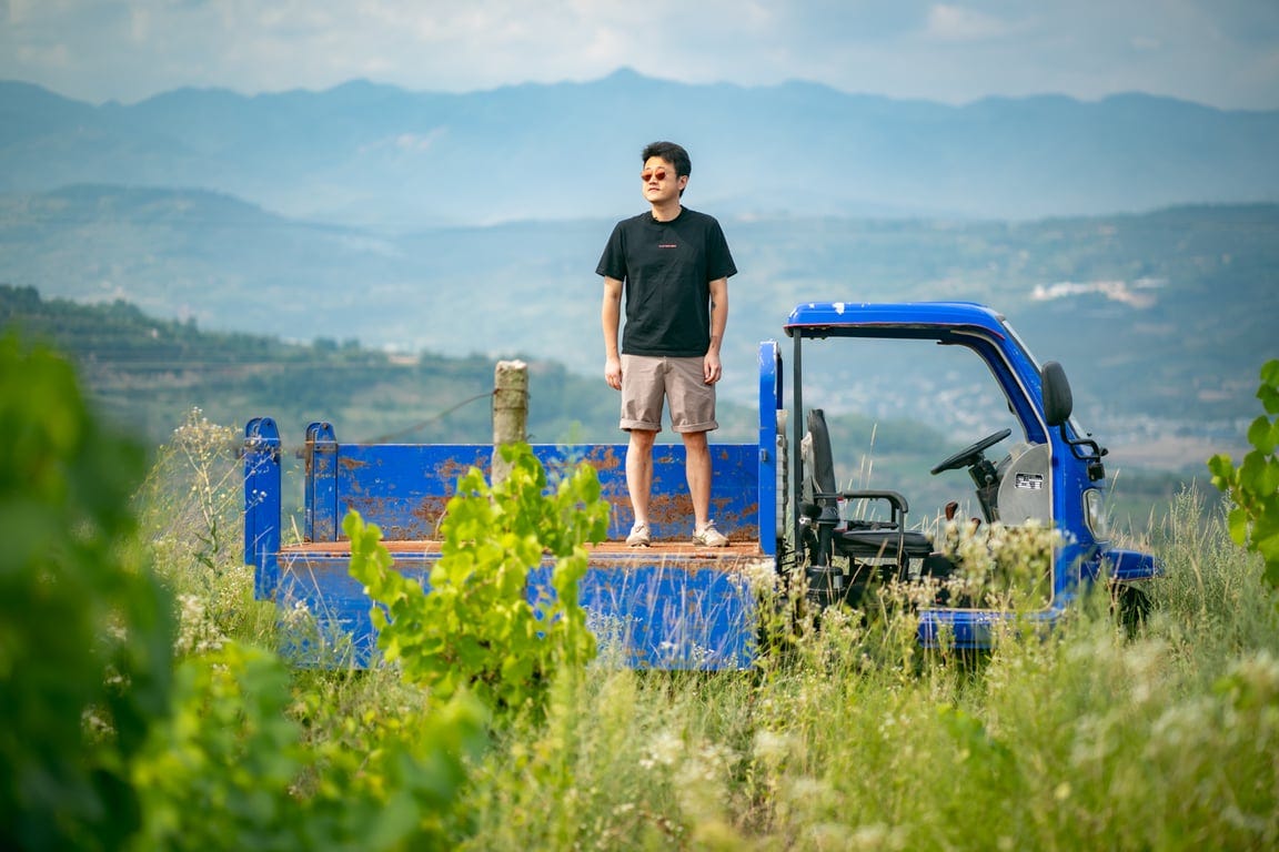 Photo (C) Graeme Kennedy. Source: https://radii.co/article/touring-chinas-wine-regions-with-rogue-winemaker-ian-dai