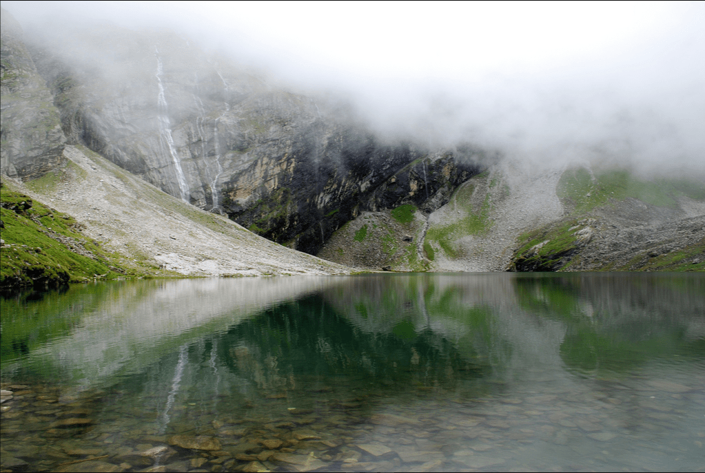 The Hemkund Lake