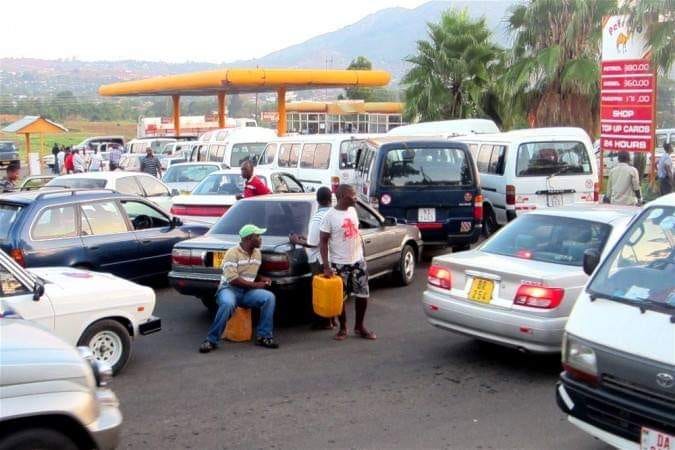 Fuel queues to reduce by mid November -MERA - Malawi Voice