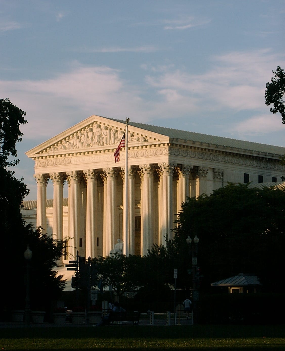 File:US SupremeCourtWashingtonDC.jpg - Wikimedia Commons