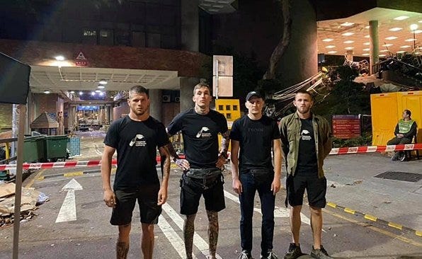 Neonazis ucranianos del Batallón Azov en Hong Kong - La otra Andalucía