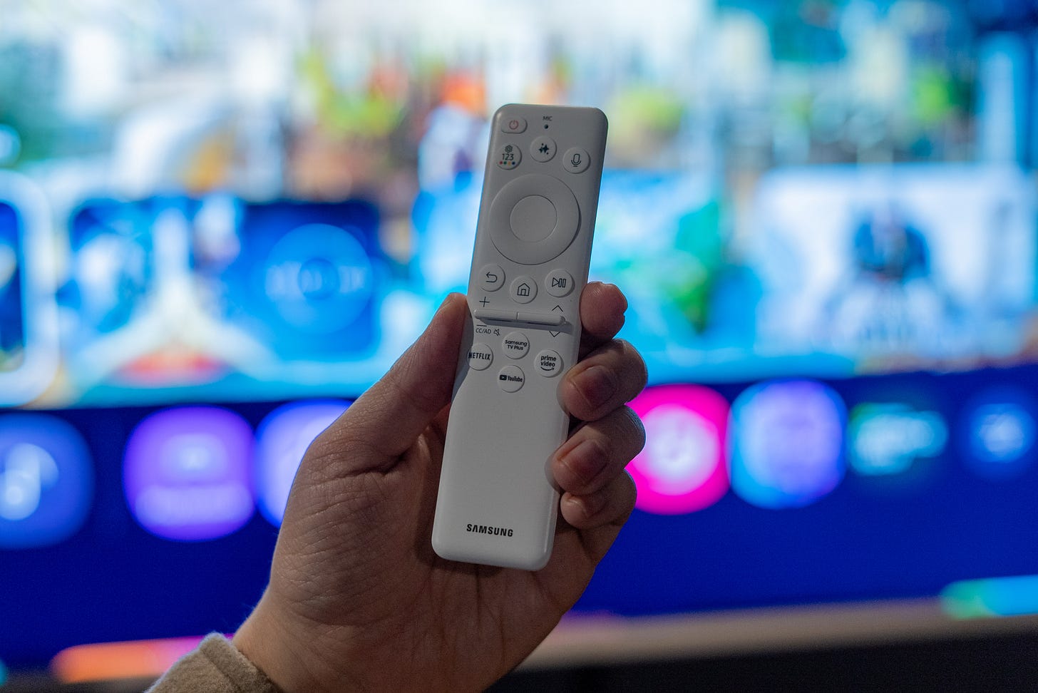Samsung Frame Pro TV 2025 review showing the remote control