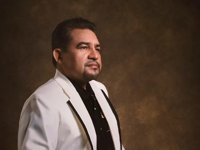 El tenor paraguayo Miguel Coronel falleció hoy a los 51 años de edad.