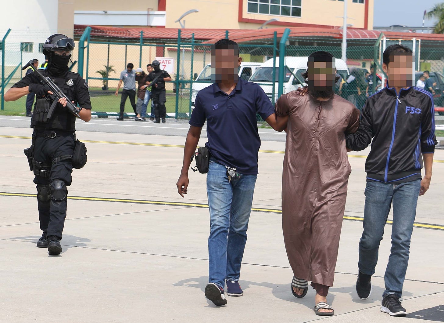 Special Branch detain 7 foreigners, 1 M'sian with Salafi Jihadi links | The  Star