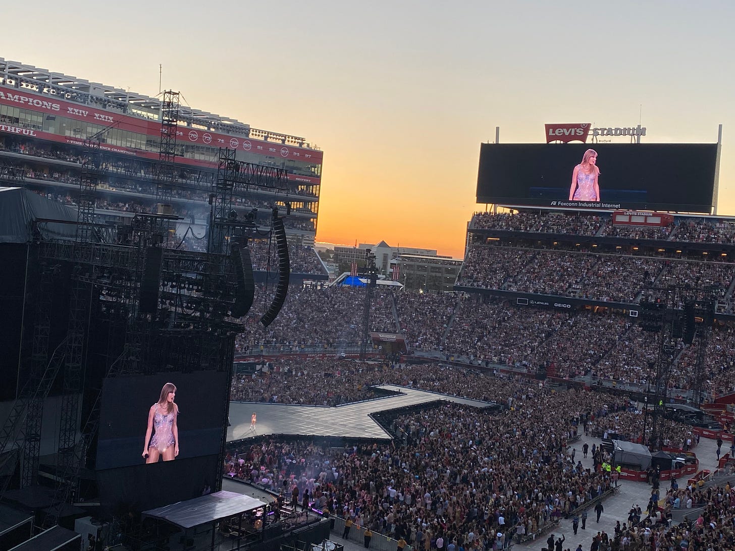 Jumbotron views of Taylor Swift