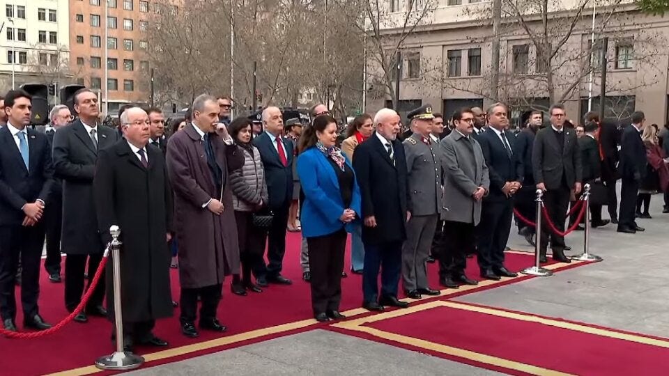 Lula é vaiado durante ato oficial em Santiago, no Chile