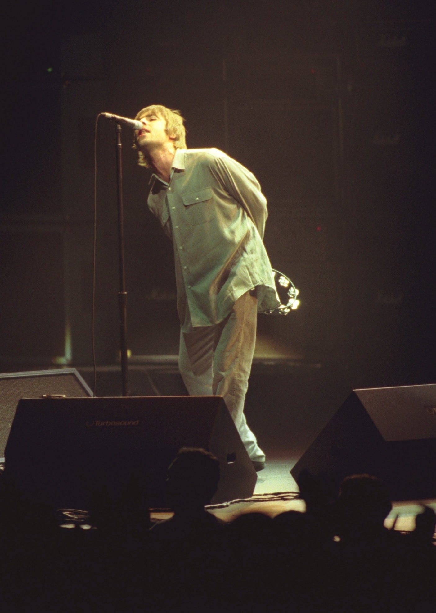 Show do Oasis no antigo Metropolitan, no Rio de Janeiro, em março de 1998 — Foto: Márcia Foletto