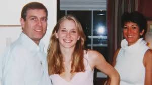 May be an image of 3 people, blonde hair, bangs and people smiling