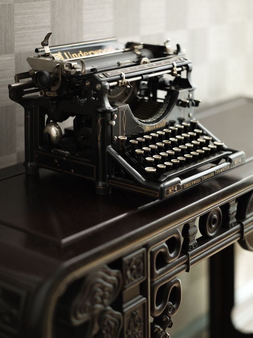 Underwood Typewriter Corona Typewriter, Vintage Suitcases