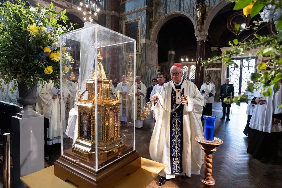 Thousands venerate St. Bernadette’s relics in London